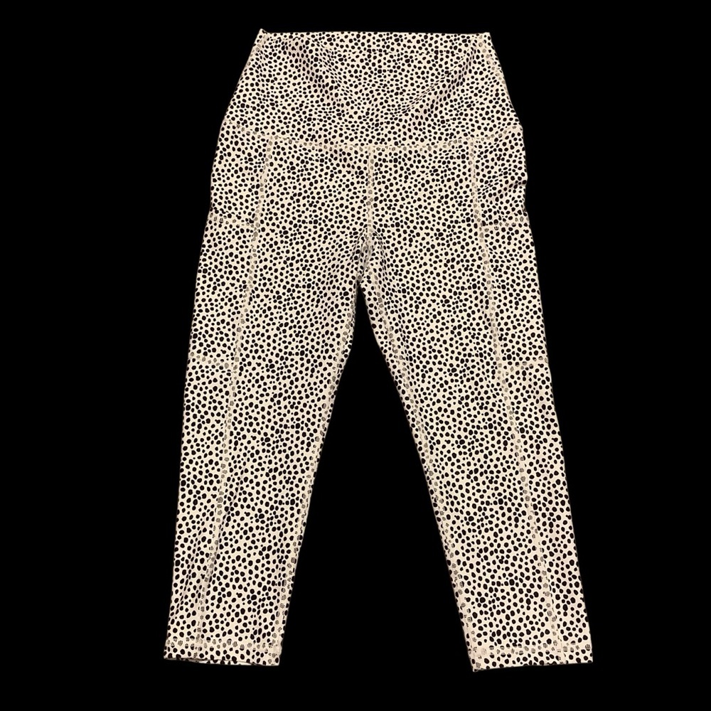 Exclusives By Silver Icing Cropped Pants 2XL | Black & White Polka Dot Stretch